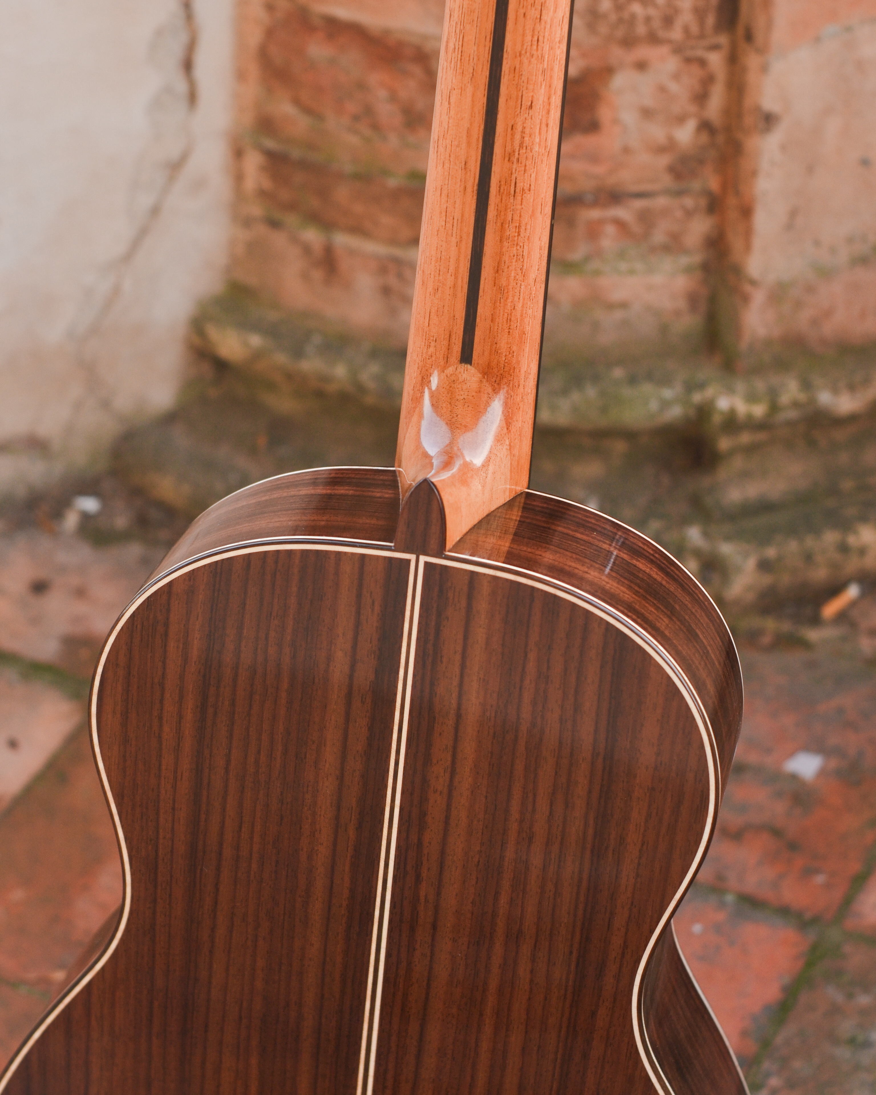 Chitarra classica Ambra Raoul Aldrovandi Liuteria 1