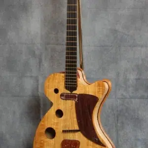 chitarra elettrica K Guitar Model ShiverGuitar 4