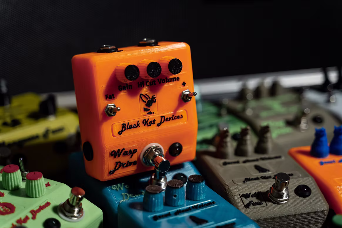 Queen Wasp Drive Black Cat Devices 1